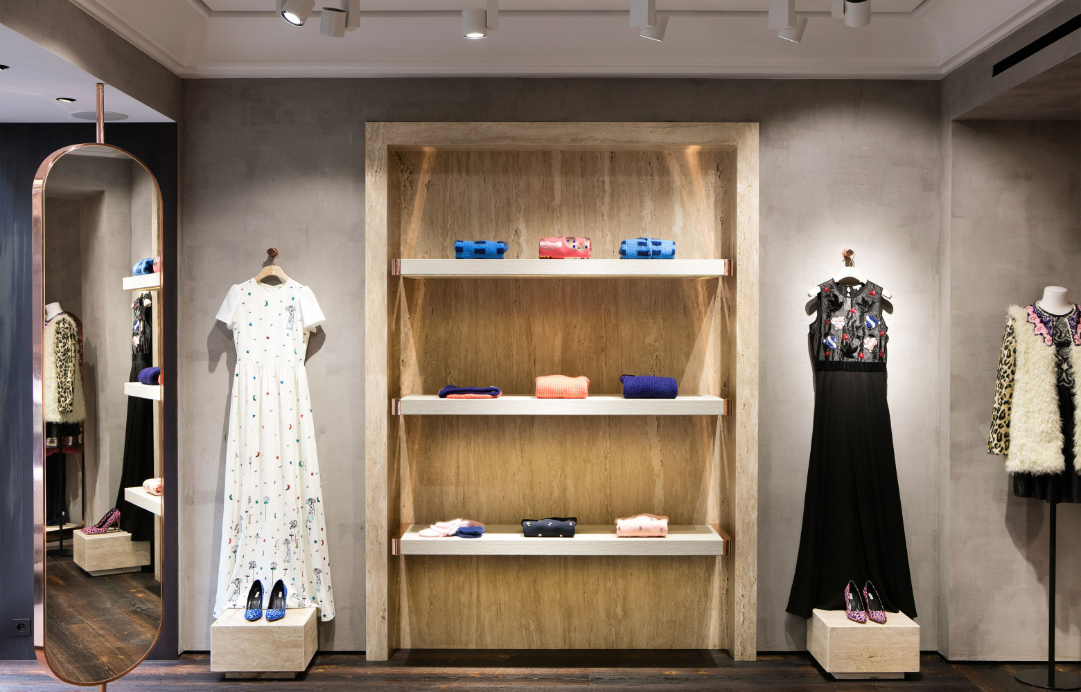 Le nouvel intérieur de la boutique Manoush, rue du Four, à Paris.