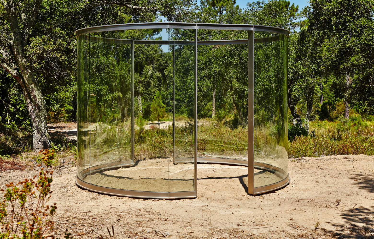 Sculpture or Pavilion? (2015) de Dan Graham