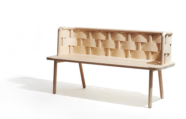 Le Danois Luka Dahlen a utilisé pour son buffet Bendy Skygge des méthodes de tissage traditionnelles appliquées...