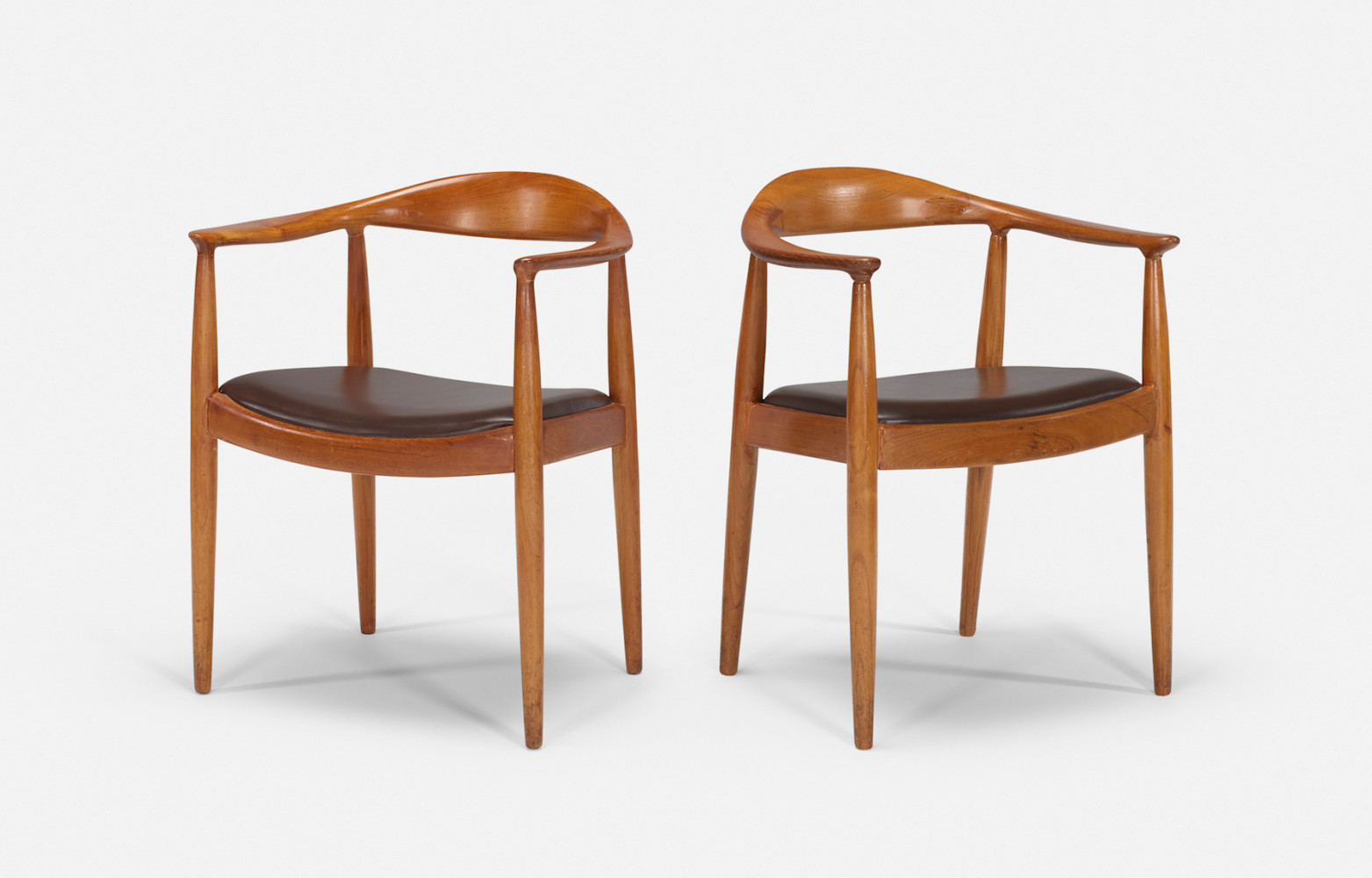 Les fameuses chaises PP503 d'hans Wegner ayant servi pendant le premier débat télévisé en 1960.