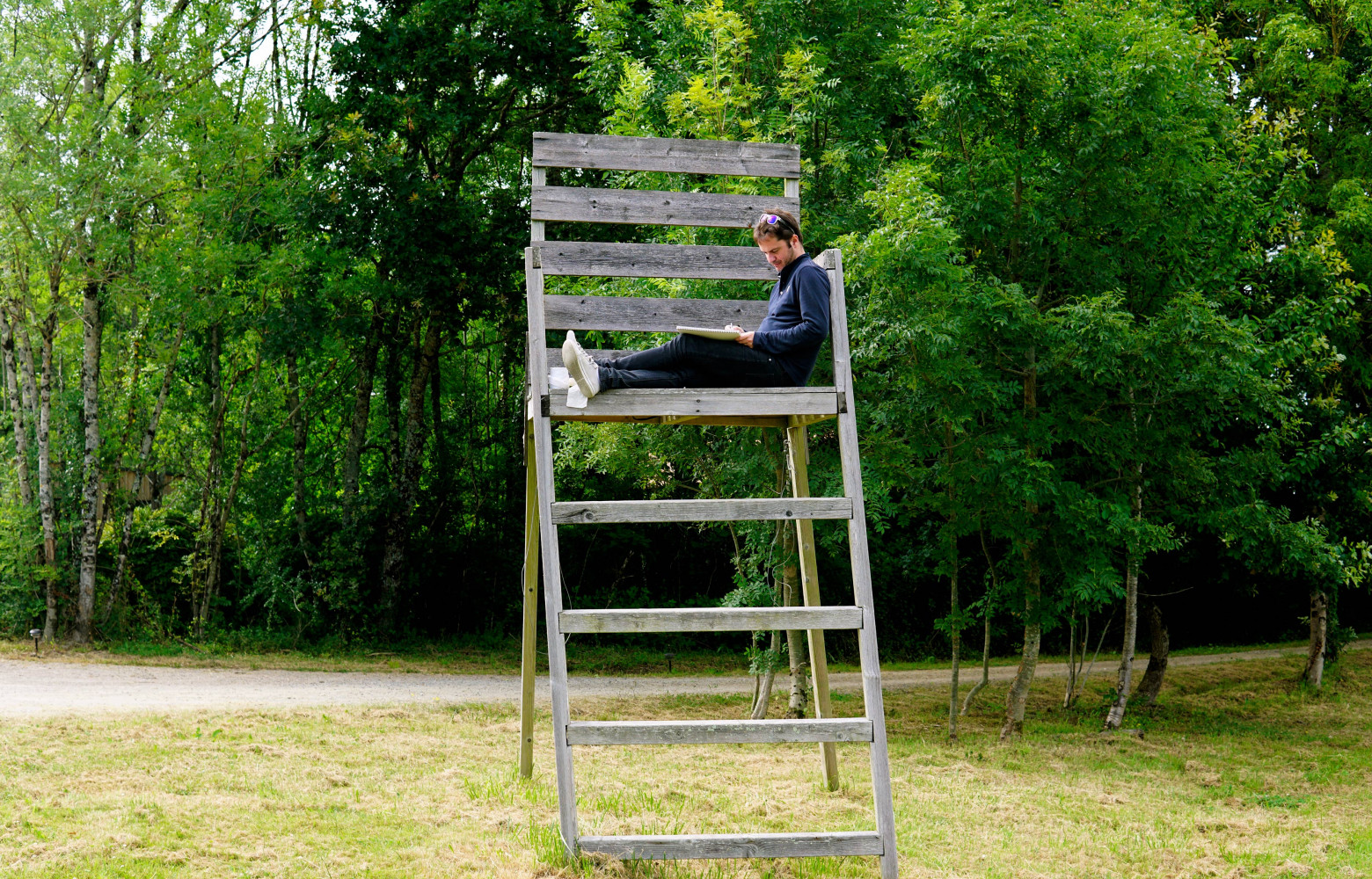 Certains ont choisi de prendre de la hauteur pour dessiner.