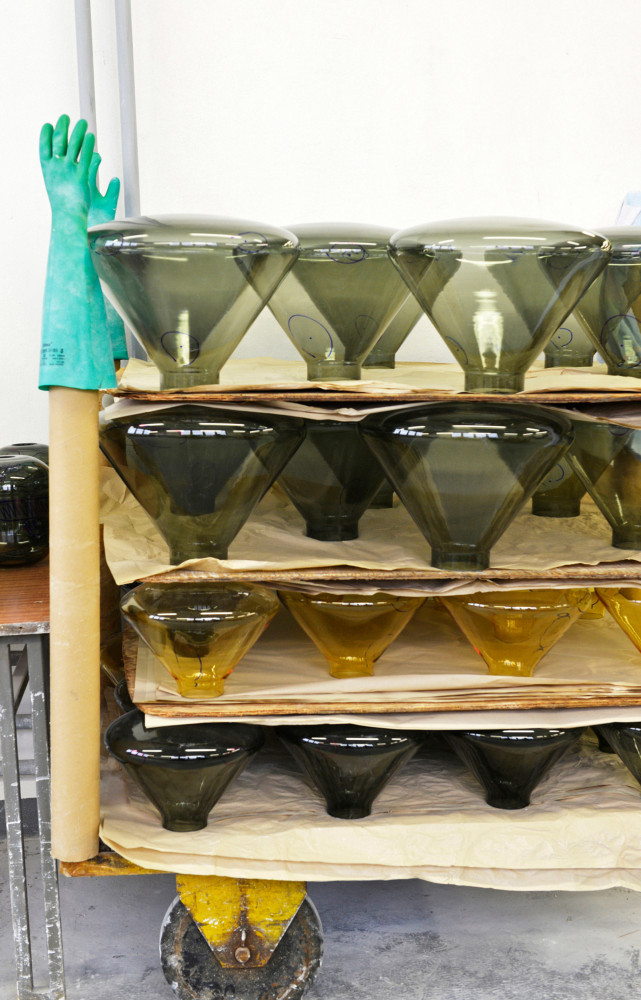 Chaque année, 300 000 à 500 000 pièces sortent de la fabrique, dont un quart sous le...