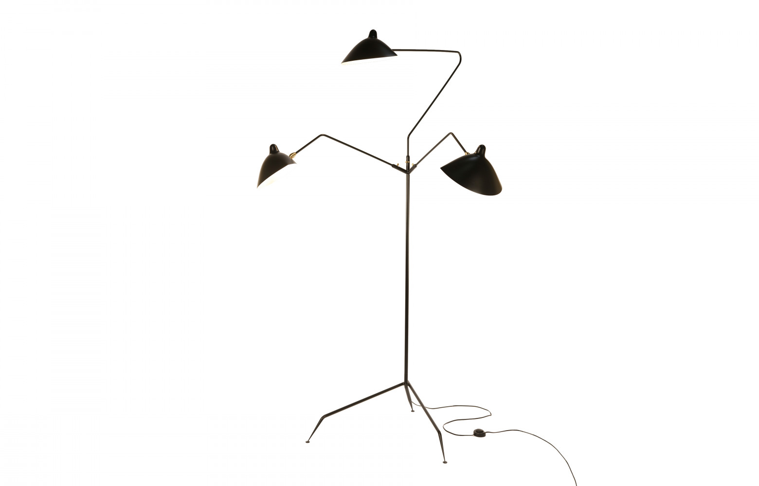 Lampadaire à trois bras en métal laqué noir et laiton. Design Serge Mouille (1952), 5 263 €....