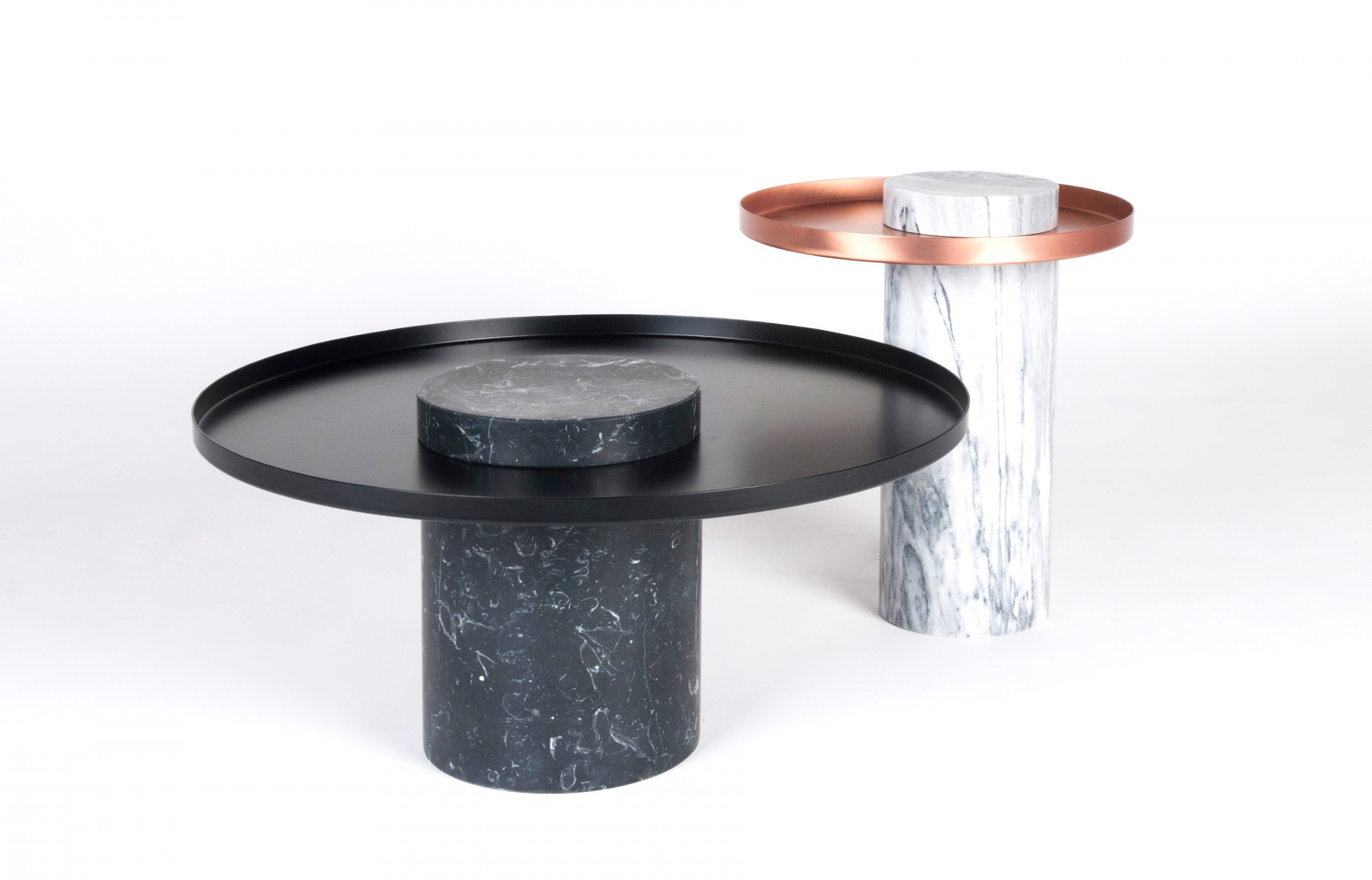 Table d’appoint « Salute » en marbre et cuivre. Design Sebastian Herkner, à partir de 1 275...