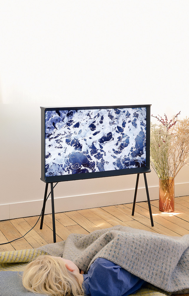 Les pieds « installent » l’objet dans un intérieur et permettent de le reconnecter aux autres objets.