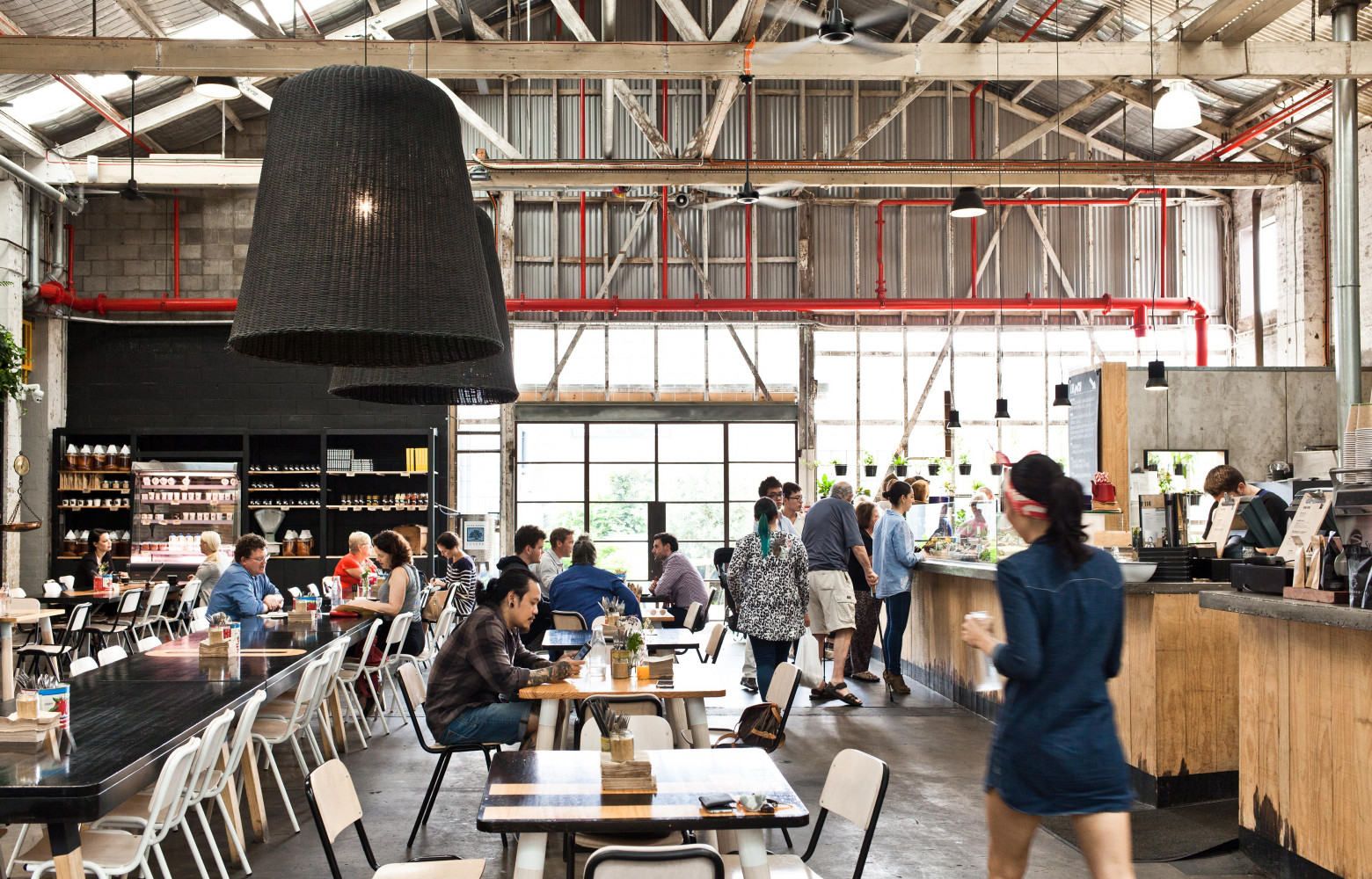 La « cantine » Kitchen by Mike propose une cuisine savoureuse et fraîche à prix raisonnés.