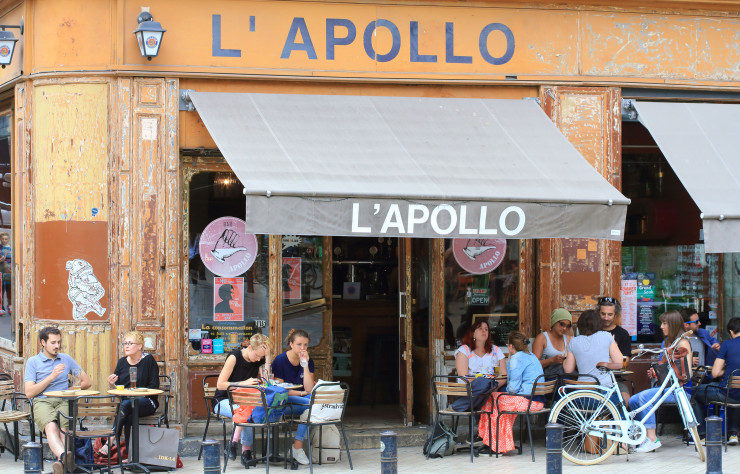 L’Apollo, bar prisé situé au cœur du quartier historique, organise des concerts funk et soul tous les mois.
