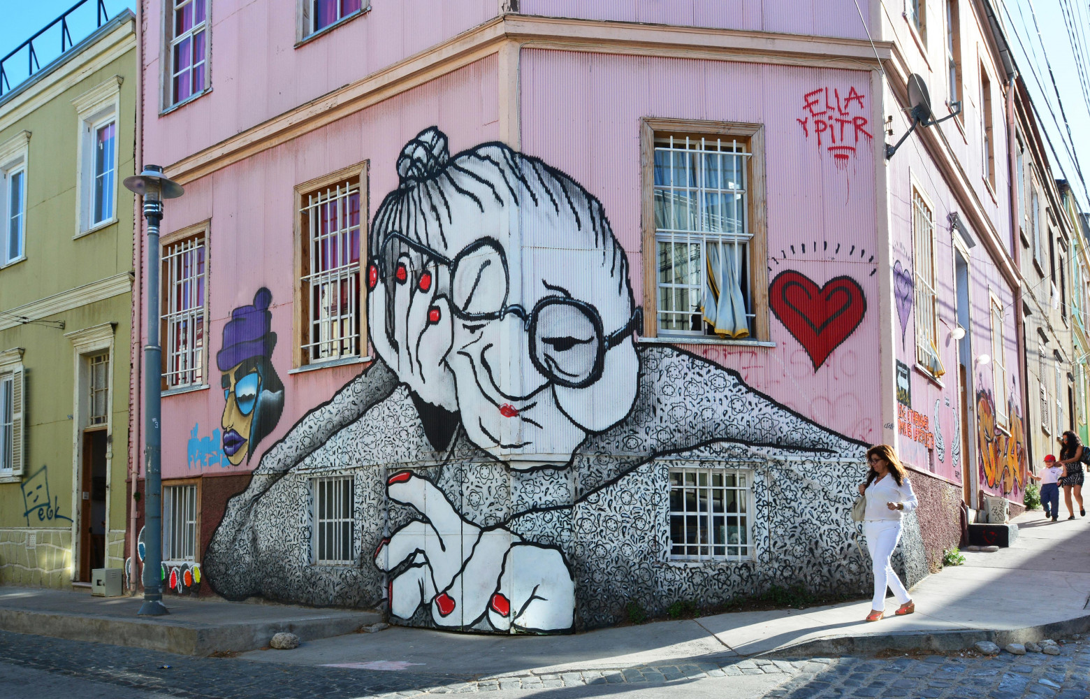 À la suite du Polanco Graffestival de 2012, des artistes du monde entier sont venus s'exprimer sur...