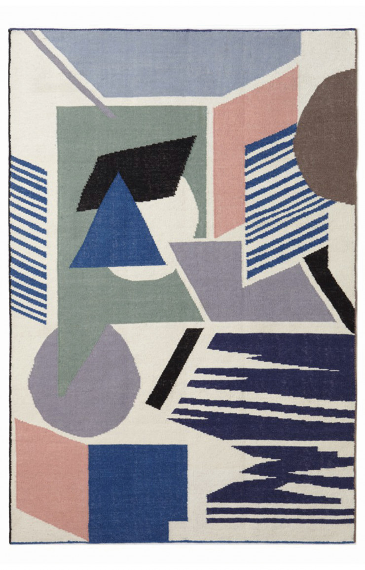 Elsa Poux (Ma Poésie) a imaginé Landart, un tapis qui revisite l’art du kilim autour d’un jeu de formes géométriques, de ronds, de carrés et de losanges.