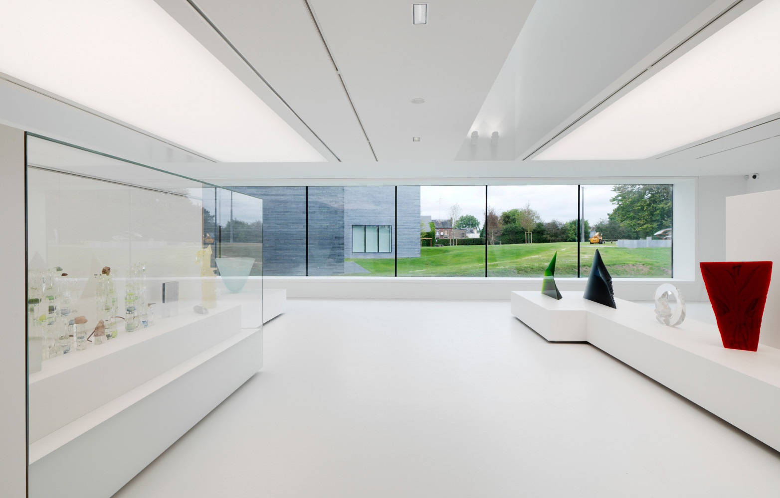 Baptisée « La collection », la salle d’exposition principale est entièrement dédié au verre contemporain.