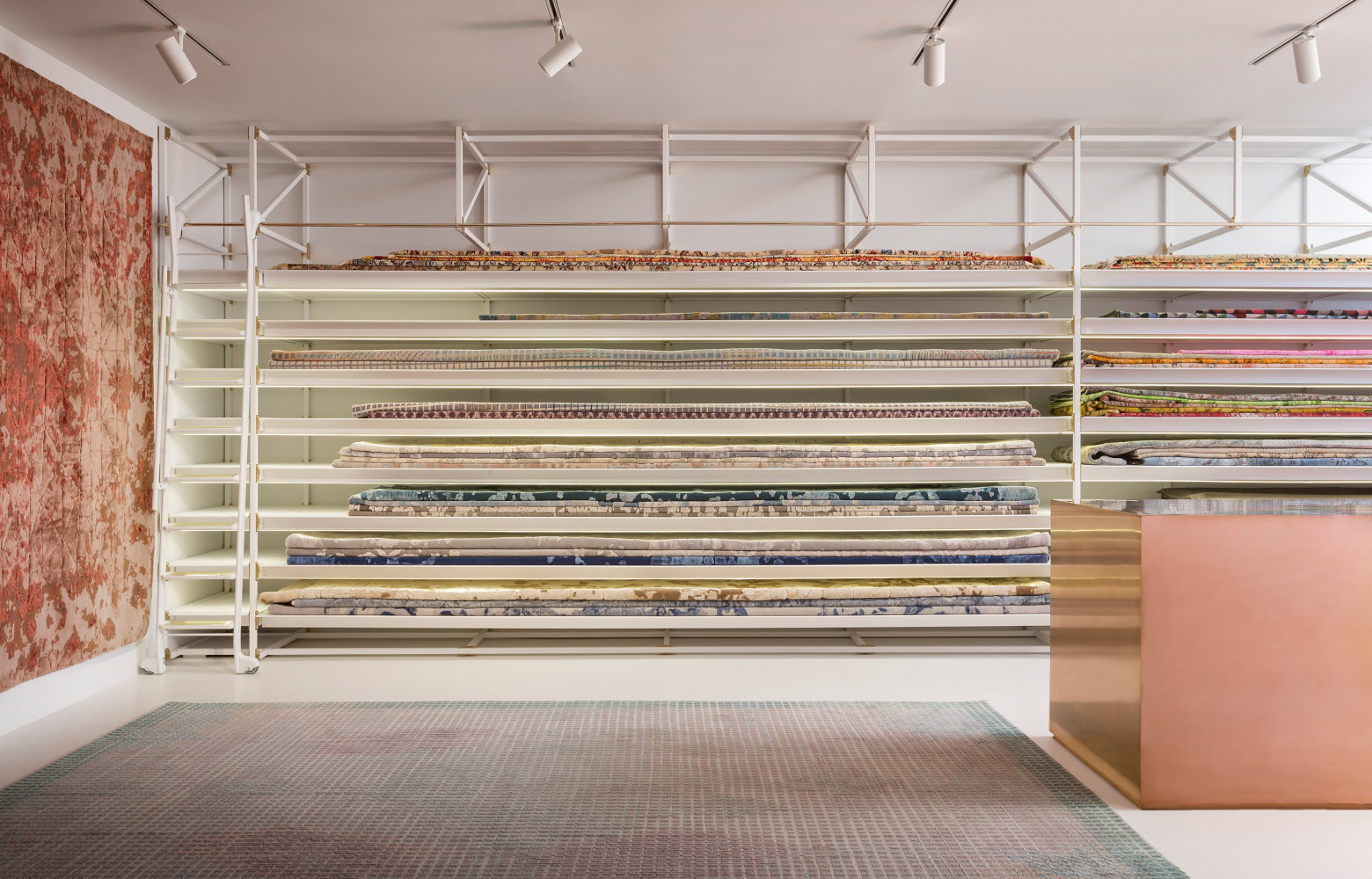 A l'étage inférieur, on trouve plus de 500 échantillons accessibles au public.