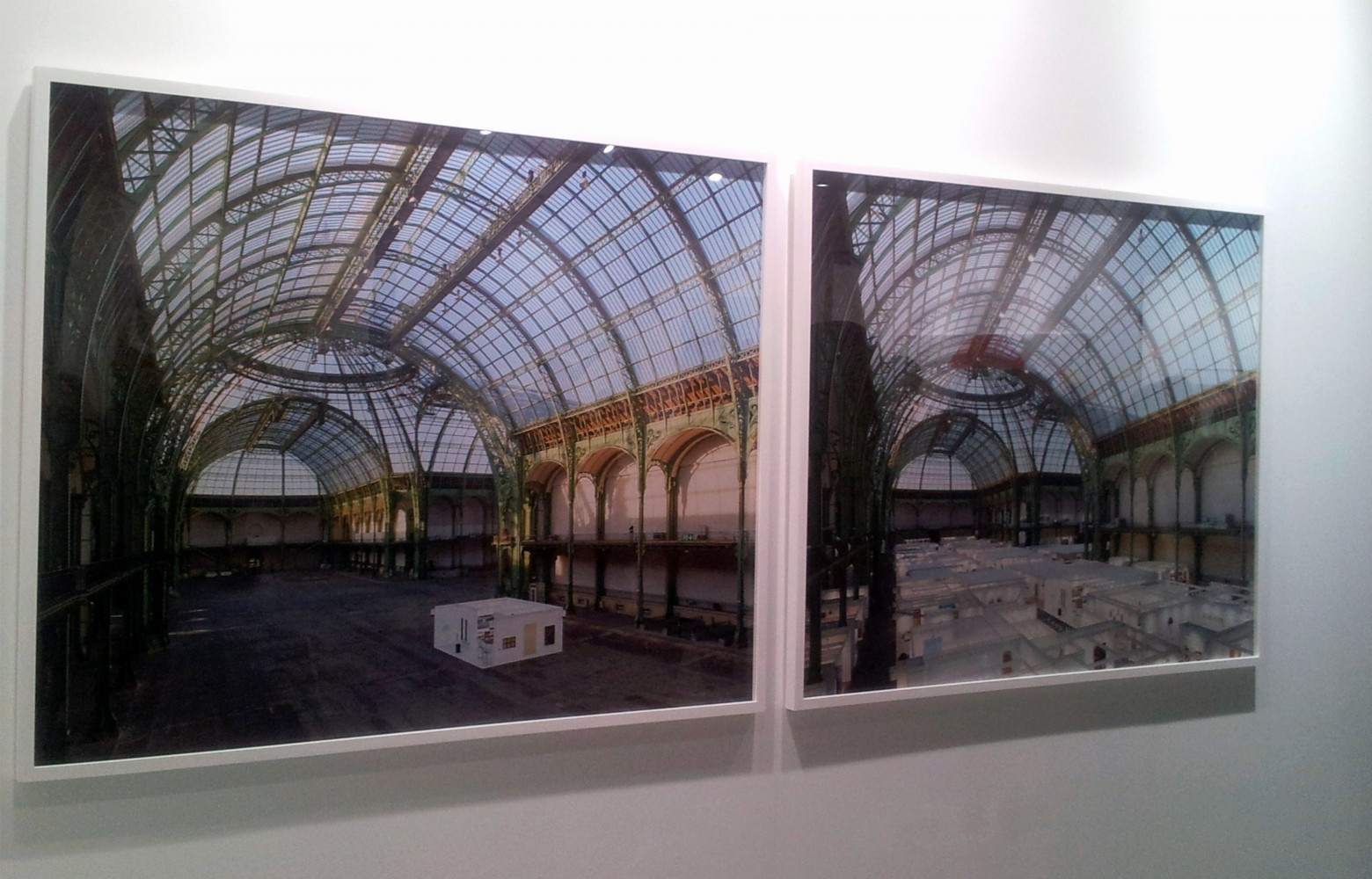 Ce serait snob de ne pas passer sur le stand de la galerie d’Emmanuel Perrotin. Avec Elmgreen...