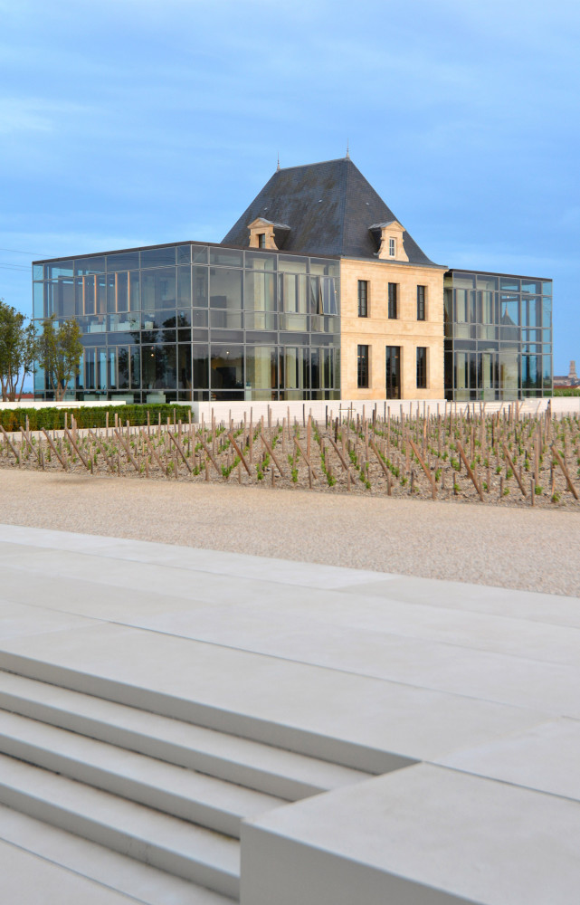 C’est en 2009 que Jacky Lorenzetti – créateur de Foncia, leader européen de la gestion immobilière –...
