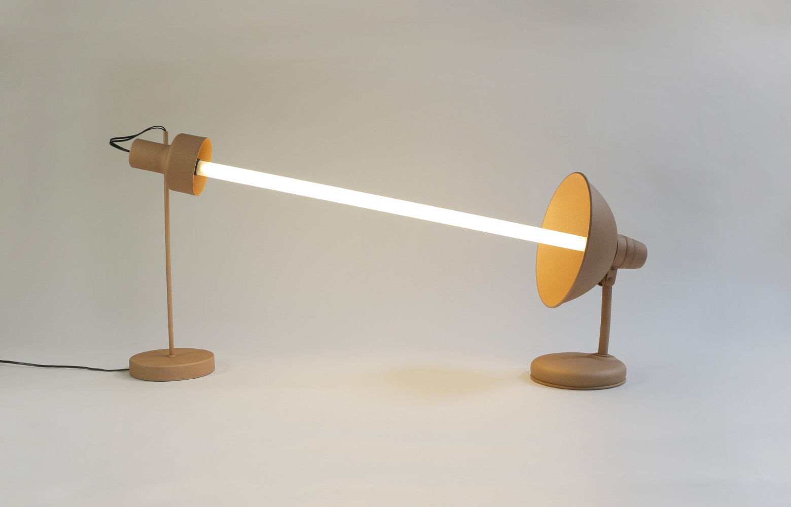 Katharina Mischer et Thomas Traxler présentent « Relumine », un projet dans lequel les deux designers viennois...