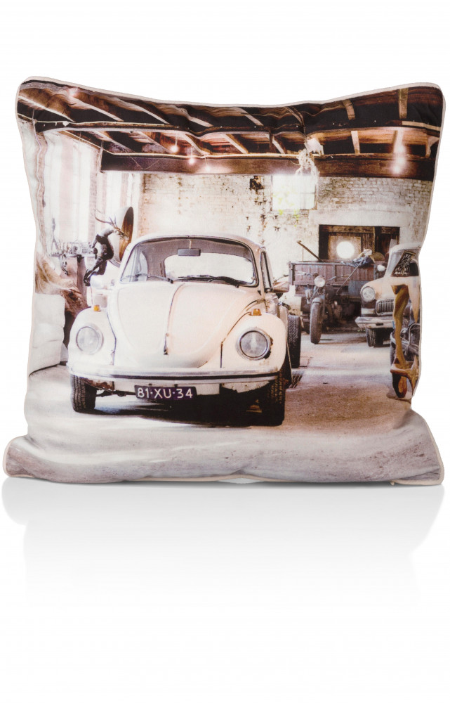 Chez Xooon, l’idée semble d’accessoiriser un intérieur avec des produits design accessibles.