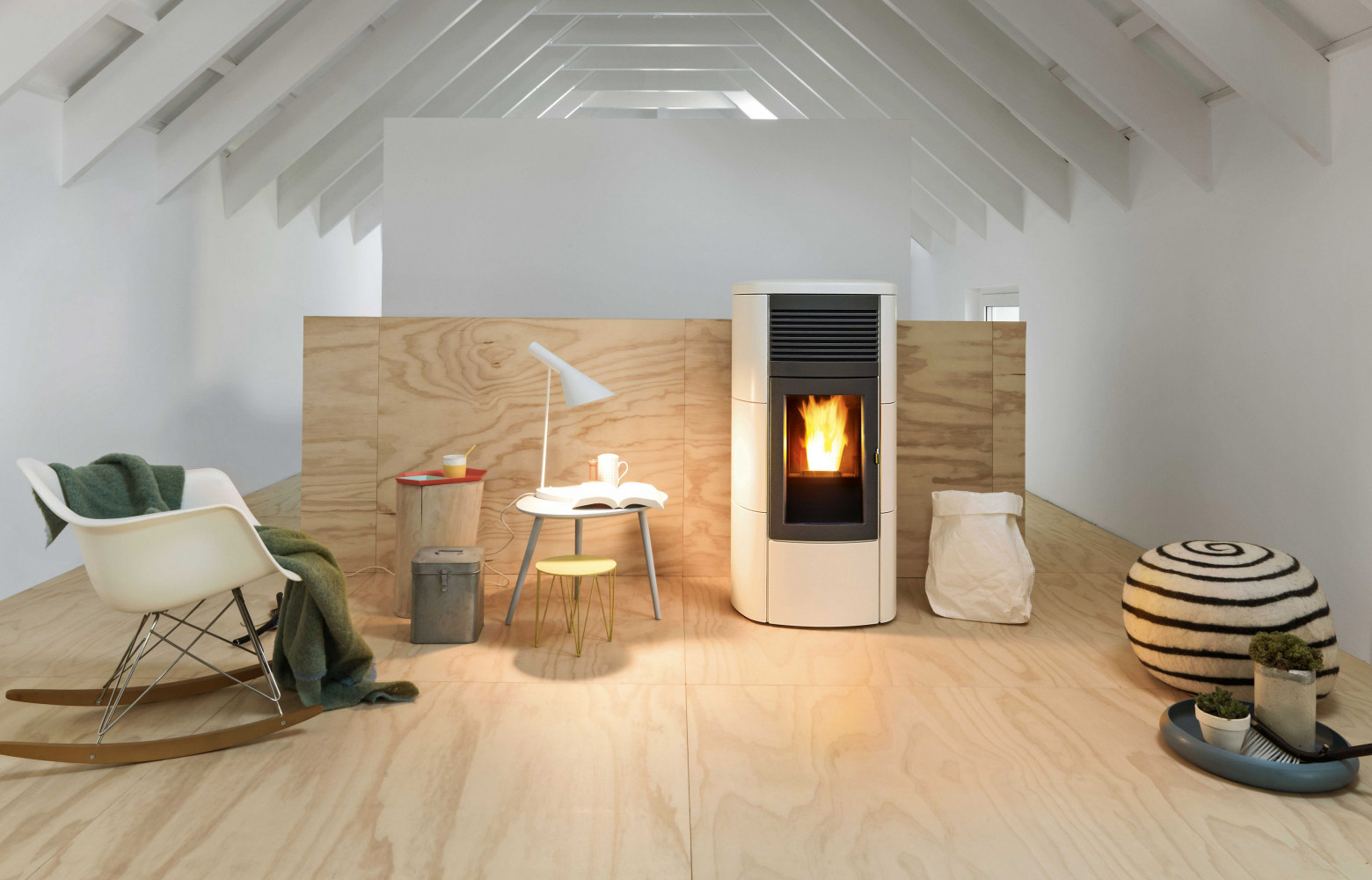 « Club Hydromatic », hydropoêle à pellets en céramique, puissance 10,10 kW, rendement 90 %.