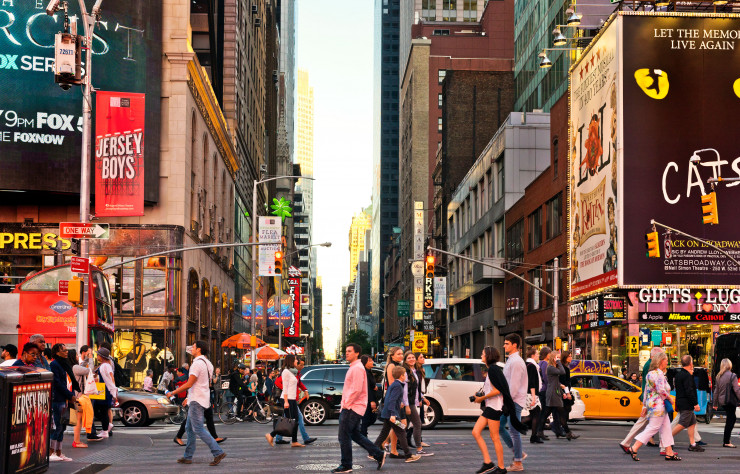 Times Square, à Manhattan, ne trahit jamais sa réputation de quartier hyperanimé.