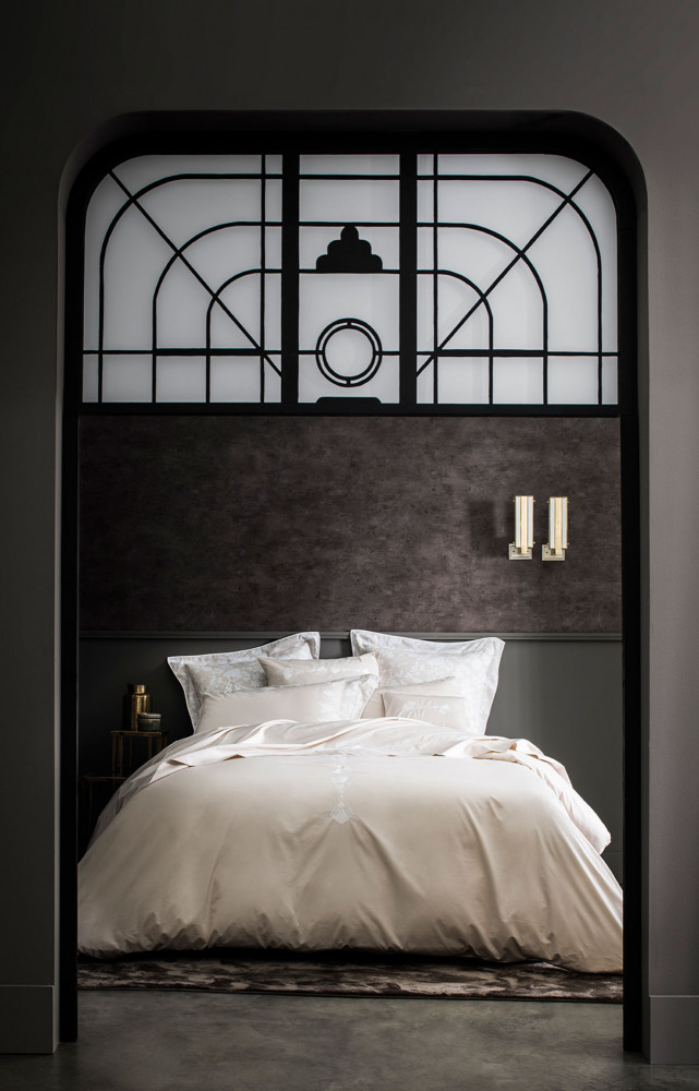 La parure « Bijou » en percale de coton ornée de broderie blanche et ivoire de D....