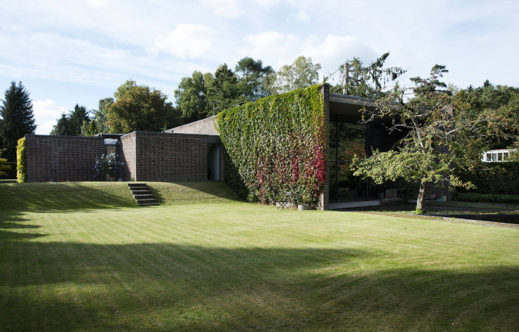 La maison et le jardin sublime du maître danois.
