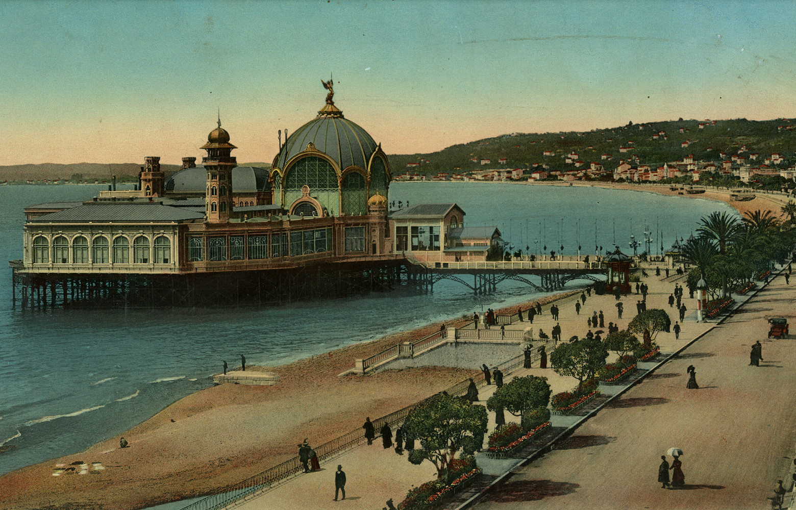 Palais de la Jetée, Nice. Construit sur 250 pilotis face au jardin public en 1882, le Palais...