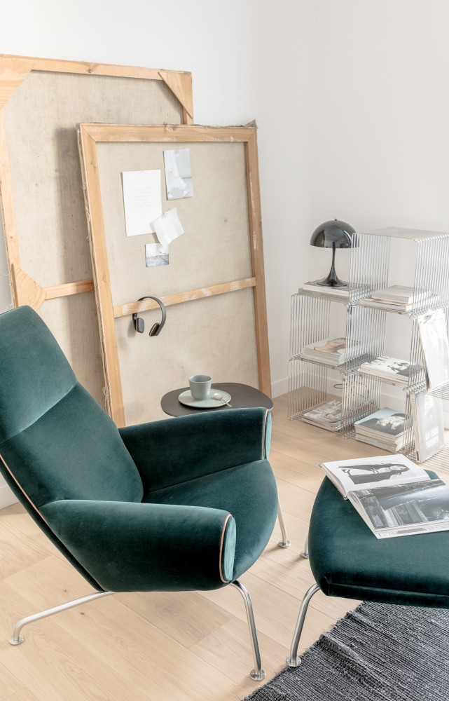 Le fauteuil et repose-pieds Queen de Hans Wegner (1961) n'avait jamais été édité jusqu'à ce qu'Erik Jorgensen...