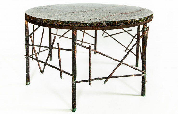 Table Roseaux de la Cinabre Gallery, invitée sur le stand de la galerie Vonthron.