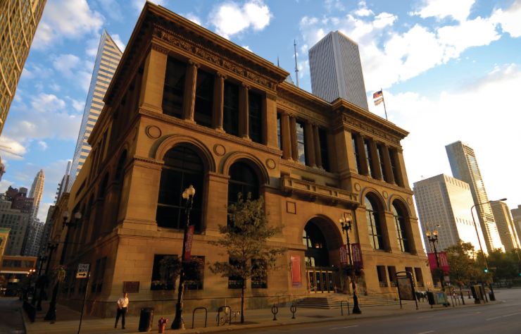 La façade du Chicago Cultural Center, centre névralgique de la biennale.