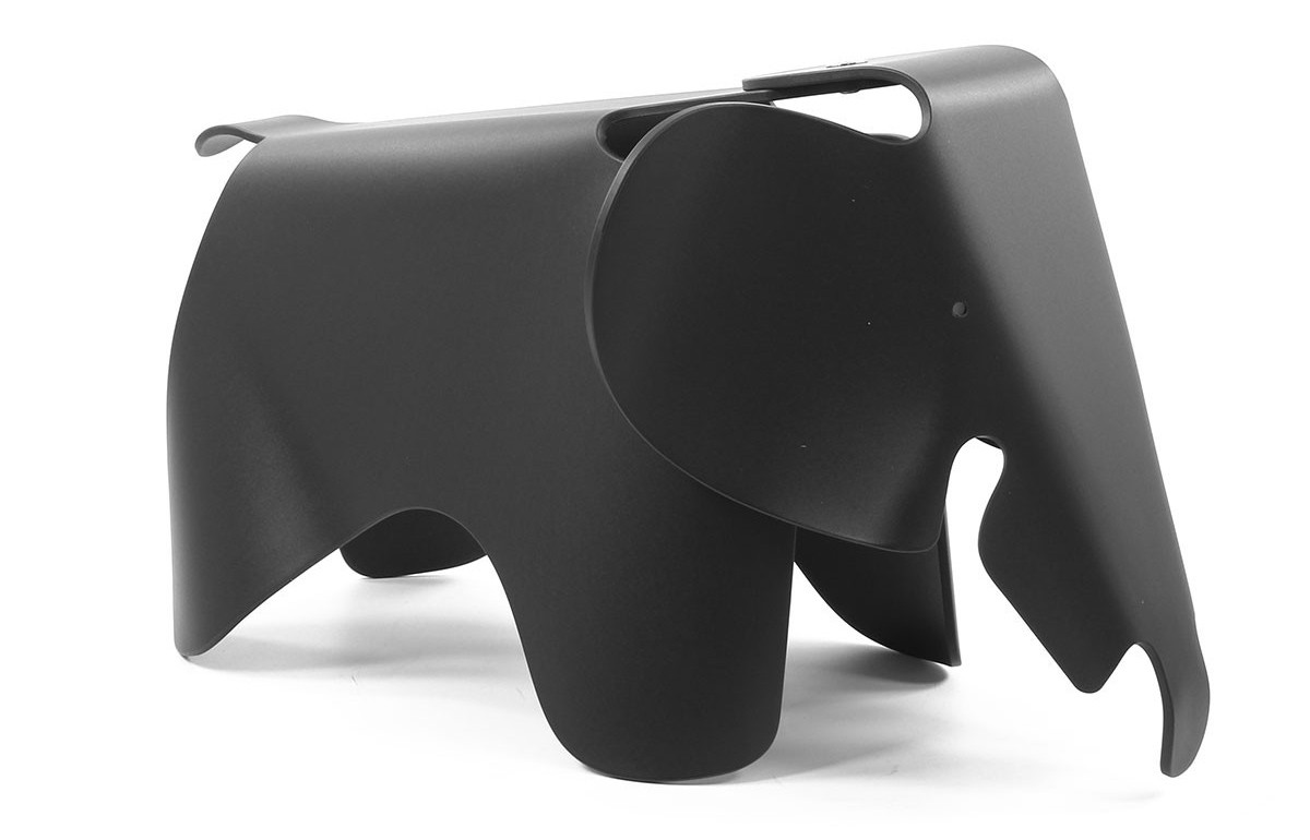 Eames Elephant (Vitra, 1945, 209 €). En 1945, le couple Charles et Ray Eames conçoit un prototype...