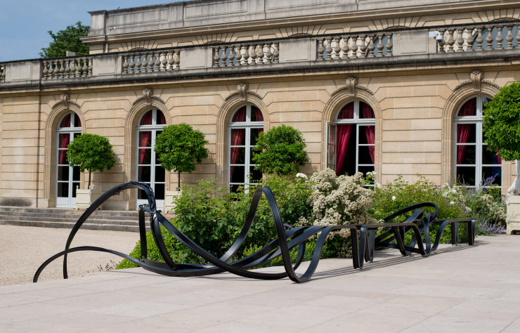 Banc Racines de France (2016) installé au Palais de l’Elysée.
