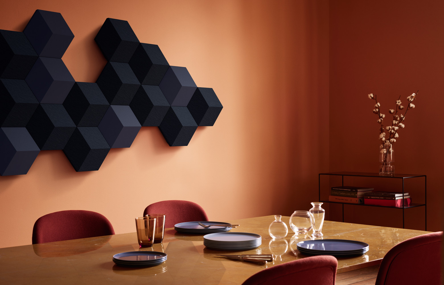 Avec le Beosound Shape, Bang & Olufsen fait de ses haut-parleurs des vrais objets déco.