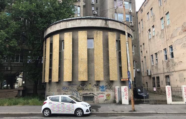 Architecture brutaliste et street-art : bienvenue à Bucarest !