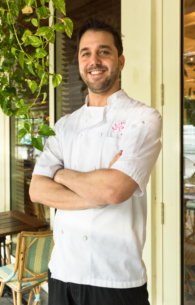 Dans l’assiette, le chef Gustavo Vertone propose une cuisine méditerranéenne. Veau de lait, poisson grillé, salade de...