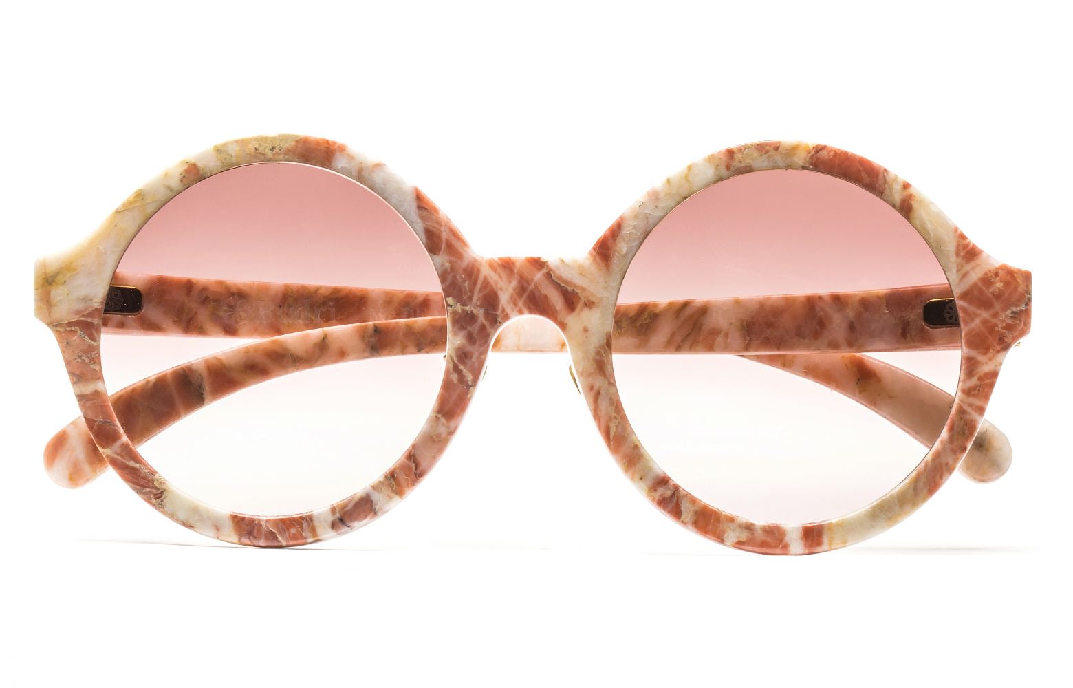 Lunettes en marbre de Valerio Cometti (Budri). Chaque paire de ce modèle est unique. En effet, elles...