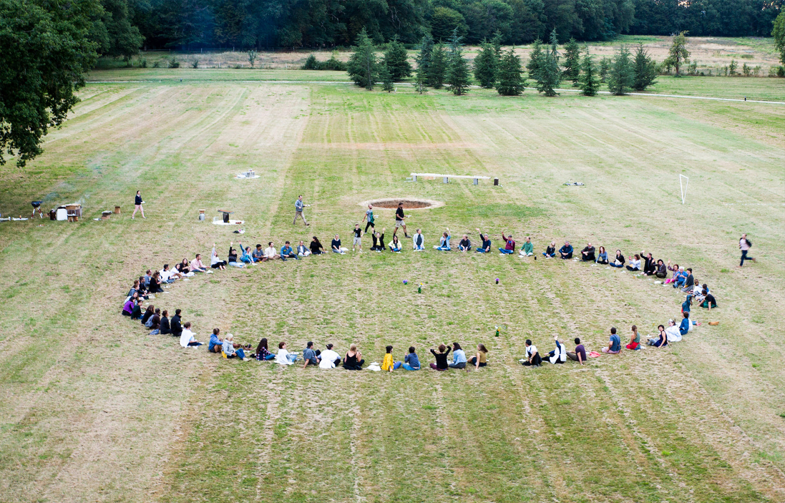 Pour clore l'atelier « Drink and Think », un grand dîner festif a été organisé devant le...