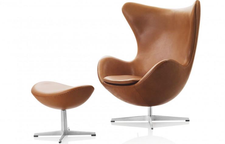 Le fauteuil Egg d’Arne Jacobsen (1958, Fritz Hansen). L’Œuf est l’une des pièces les plus copiées du design scandinave.