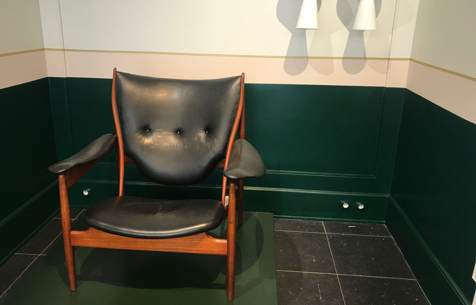 Le fauteuil Chieftain de Finn Juhl (1949) devrait être l'une des attractions de la vente jeudi soir…