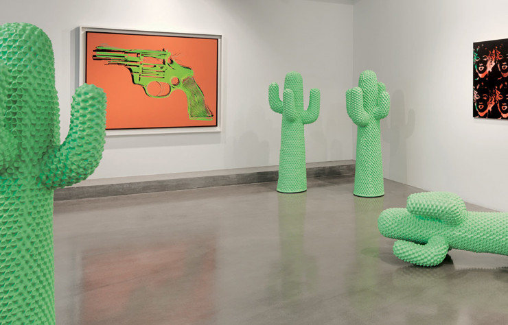Andy Warhol, « Orange Gun » (1982) et « Four Multicoloured Marilyns (Reversal Series) » (1979-86).