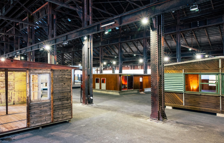 L’impressionnante structure de l’ ‘ancien atelier de fonderie de la SNCF abrite une partie de l’exposition.