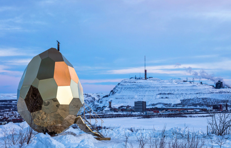 Le Solar Egg a été conçu comme un lieu d’échanges entre habitants d’une petite ville minière de Laponie.
