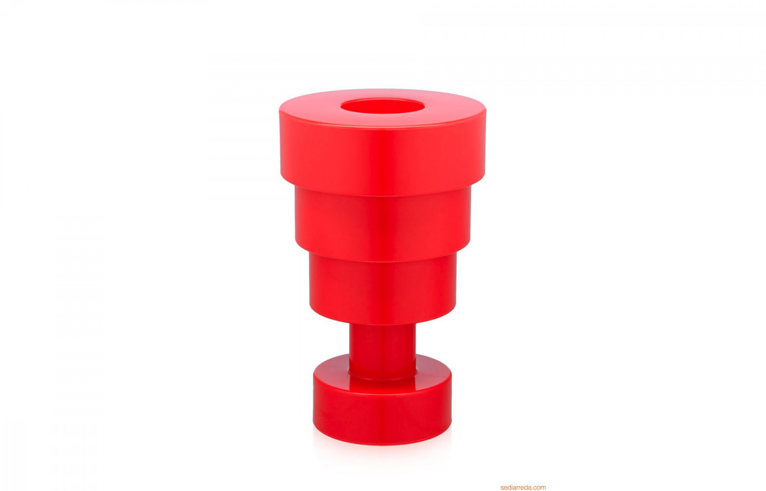 Vase « Calice » en technopolymère thermoplastique teinté dans la masse. Design Ettore Sottsass (2005). Kartell.