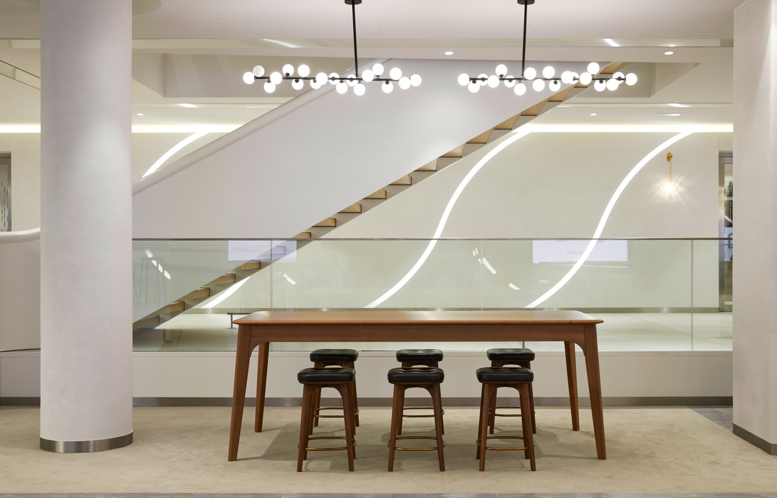 Sarah Lavoine a adapté les codes de la déco domestique à cette entreprise dont 70 % de...