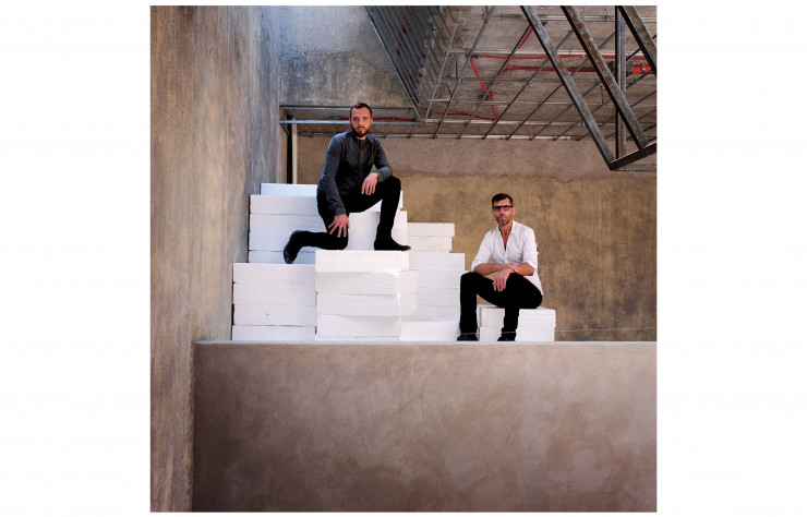 Installés à Mexico depuis les années 2000, les architectes français Ludwig Godefroy (à gauche) et Emmanuel Picault se sont associés en 2010 pour y créer l’agence d’architecture et de design Chic by Accident Studio.