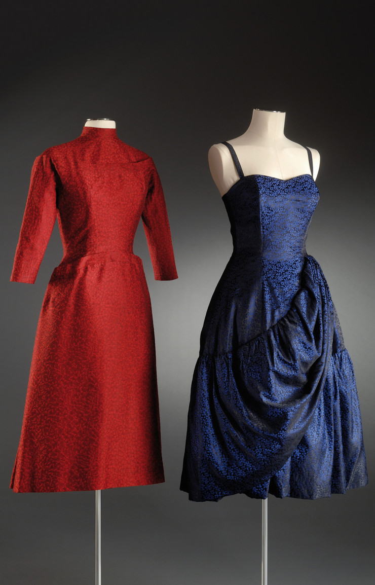 Deux robes à retrouver au sein de l’exposition Podium 58.