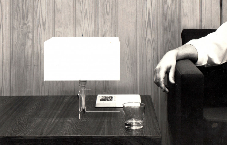 Lampe « Cross-Plex » (1963), rééditée par Fritz Hansen via Lightyears.