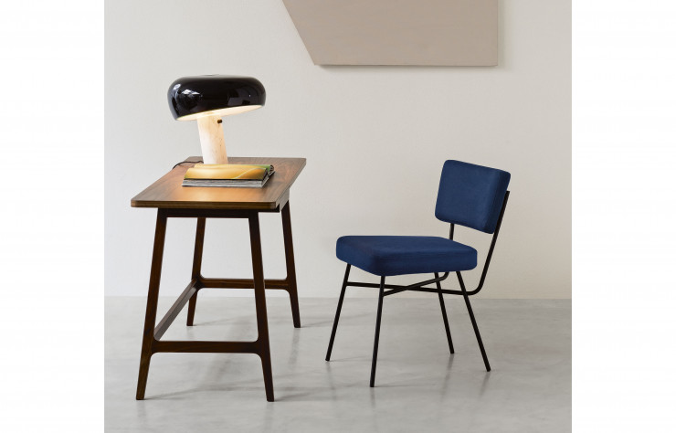 Table Ponti (2010), design Claesson Koivisto Rune, et chaise Elettra (1954), design BBPR.