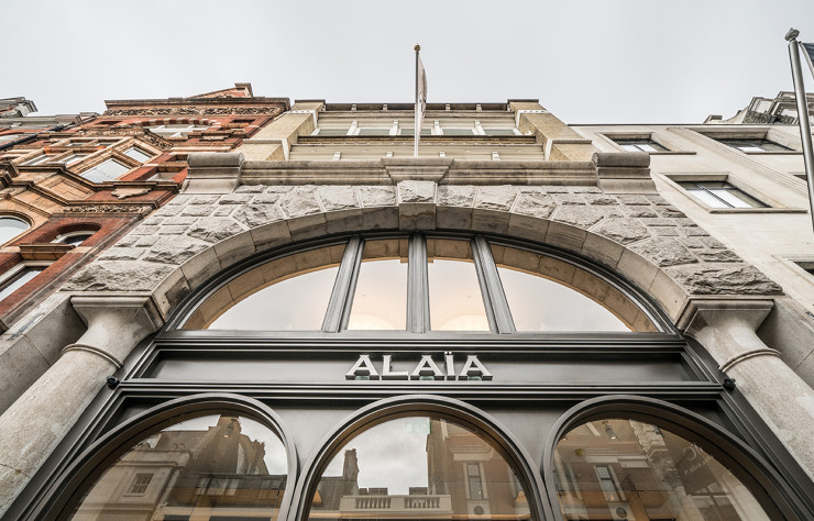 Le flagship-store Azzedine Alaïa, installé au 139 New Bond Street, dans le quartier de Mayfair.