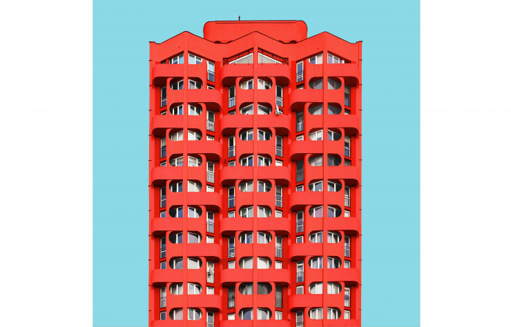 « Sculptural facade », 2018 (immeuble Manhattan, Wrocfaw, 1975).