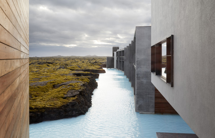 Le complexe dessiné par le studio Basalt Architects comprend également un nouveau lagon artificiel.