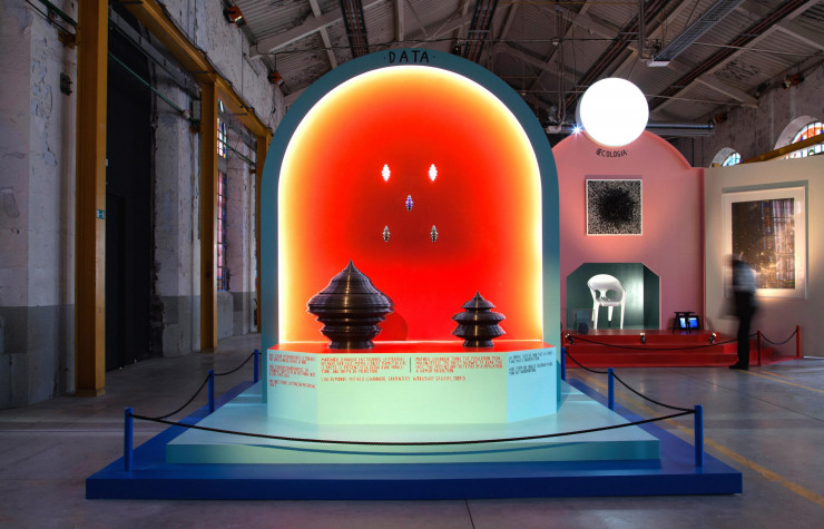 À Saint-Étienne, lors de la Biennale de design dont le couple assurait en 2015 le commissariat et la scénographie : l’autel Illusion.