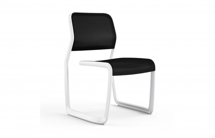 La Newson Aluminium Chair de Marc Newson (Knoll, 2018).